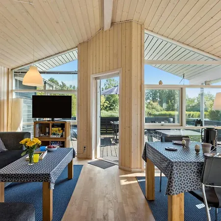 Stunning In With Kitchen Vakantiehuis